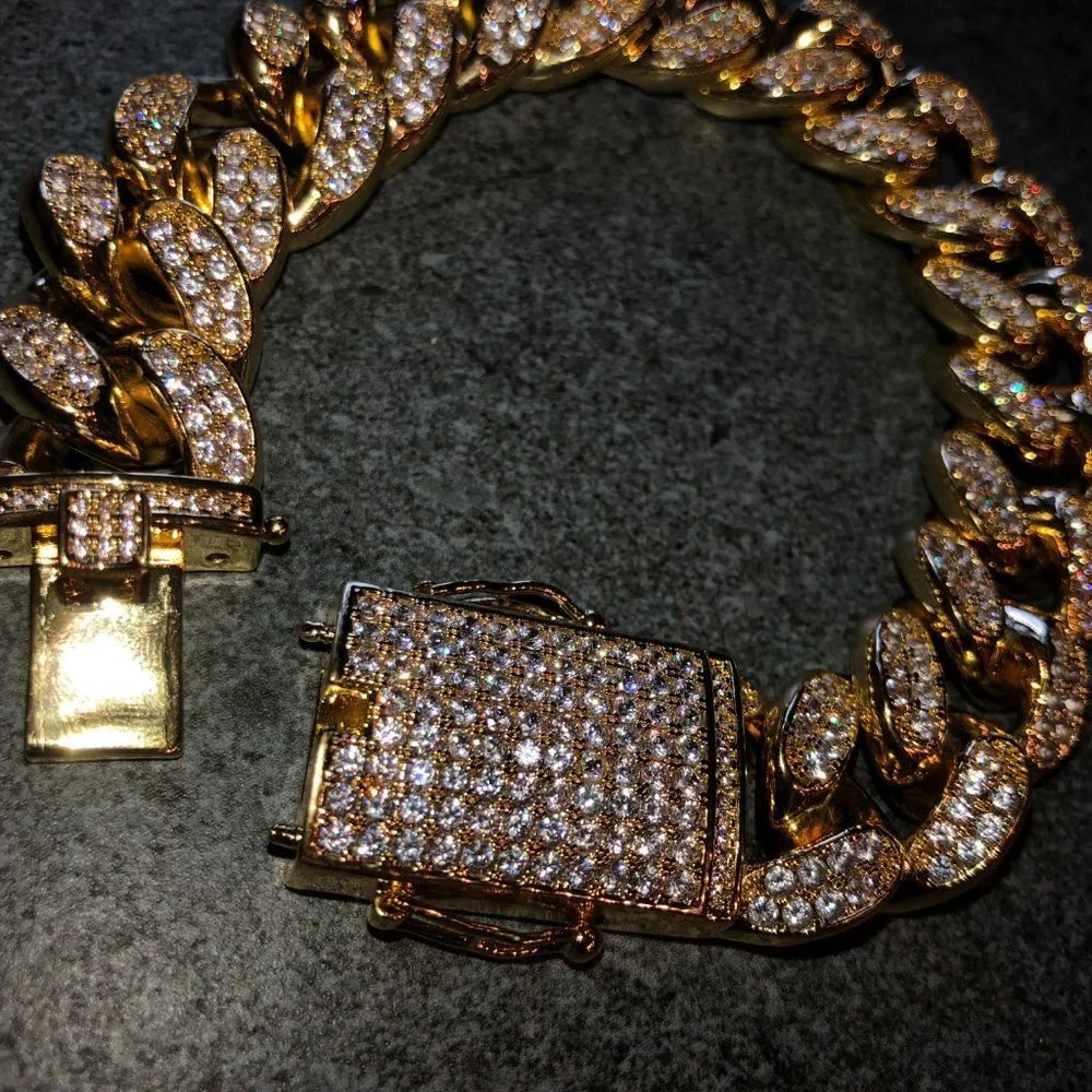 14K GOLD BRACELET! HEAVY!